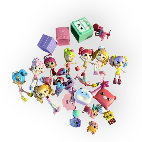 Shopkins Other - Shopkins Dolls And Items 20+ Lot